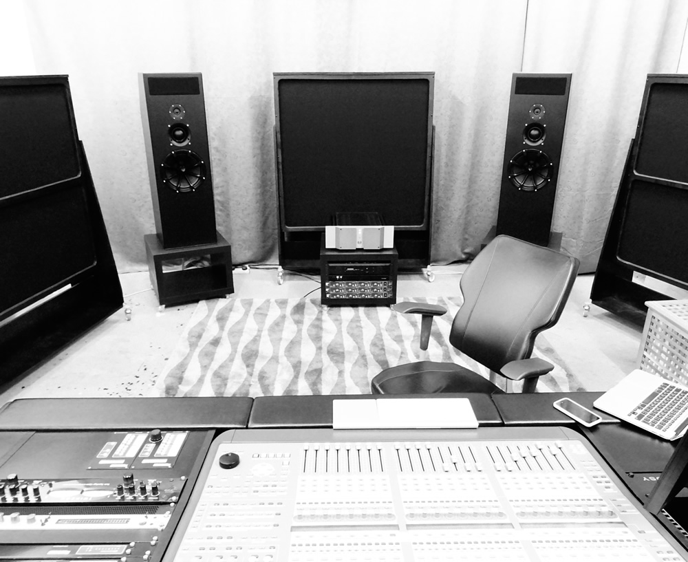 landscape picture of the Higher Level Mastering studio